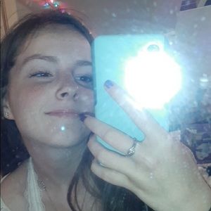 Meet your Posher, Malina